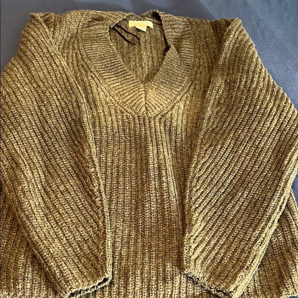 Ombré grey knit sweater